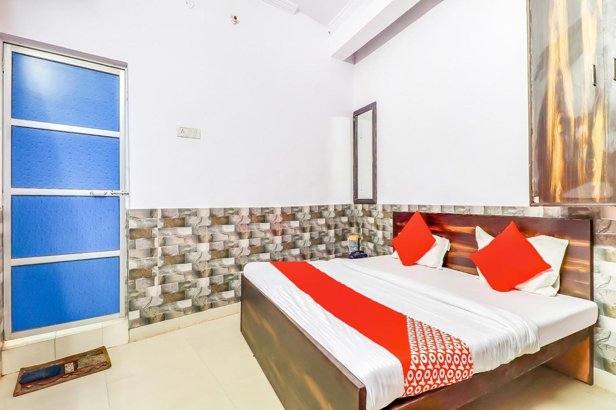Super Collection O Dolphin Hotell Lucknow Exteriör bild