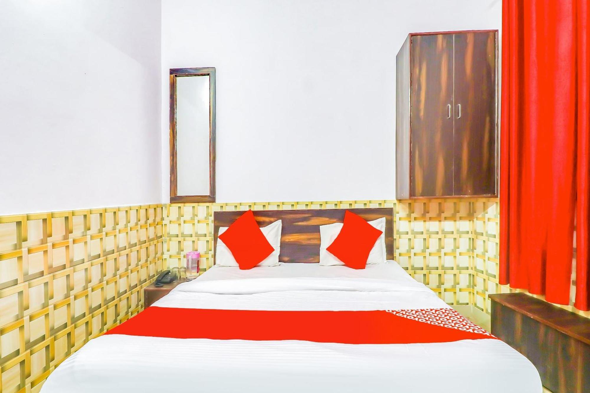 Super Collection O Dolphin Hotell Lucknow Exteriör bild